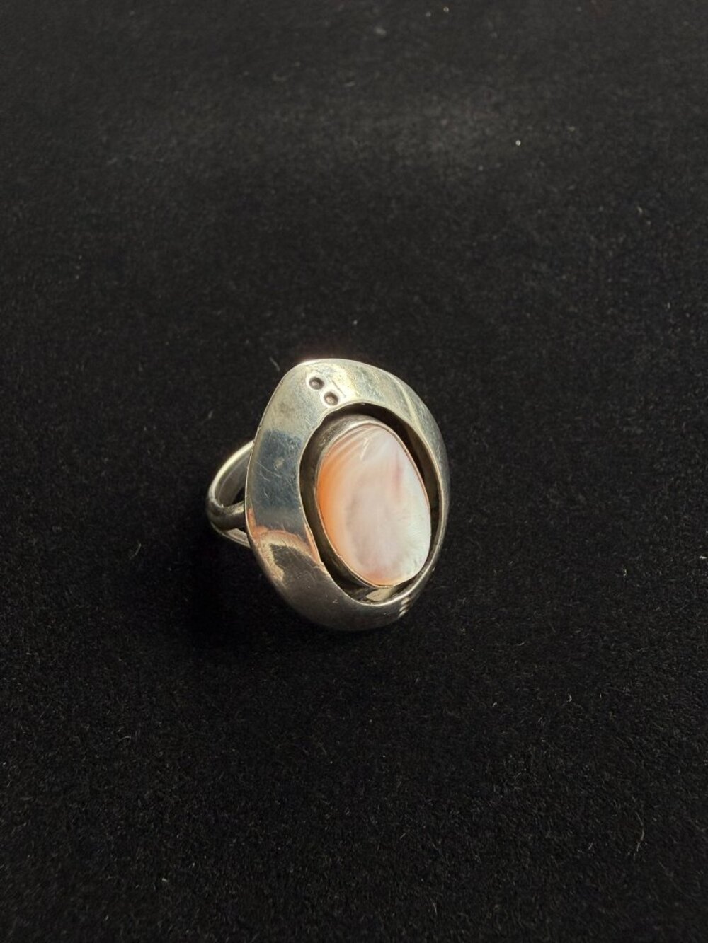 Zuni Sterling Silver Ring with Mother of Pearl - size 6.5
